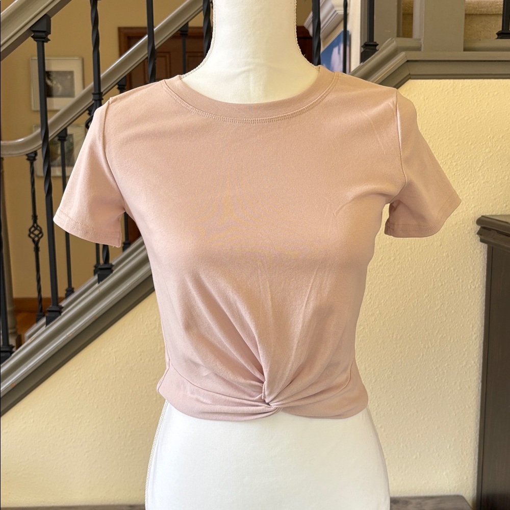 Women's Pale Pink Knotted Crop Top Size Small